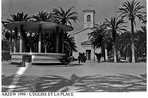 ARZEW 98 - L'EGLISE ET LA PLACE